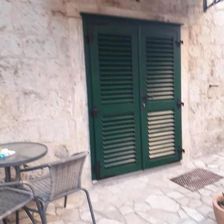Guest house Ami 2*